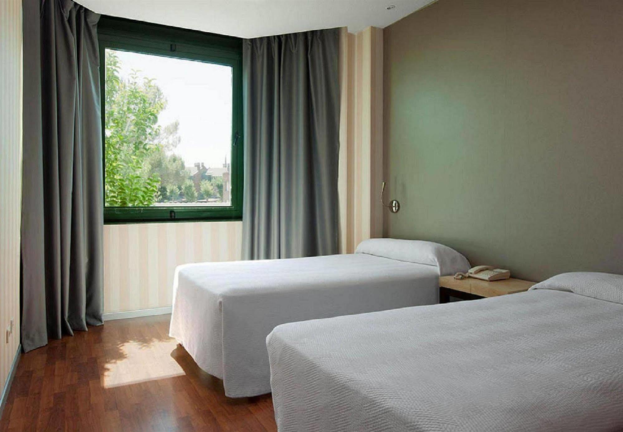 Apartamentos Th Las Rozas Exterior photo