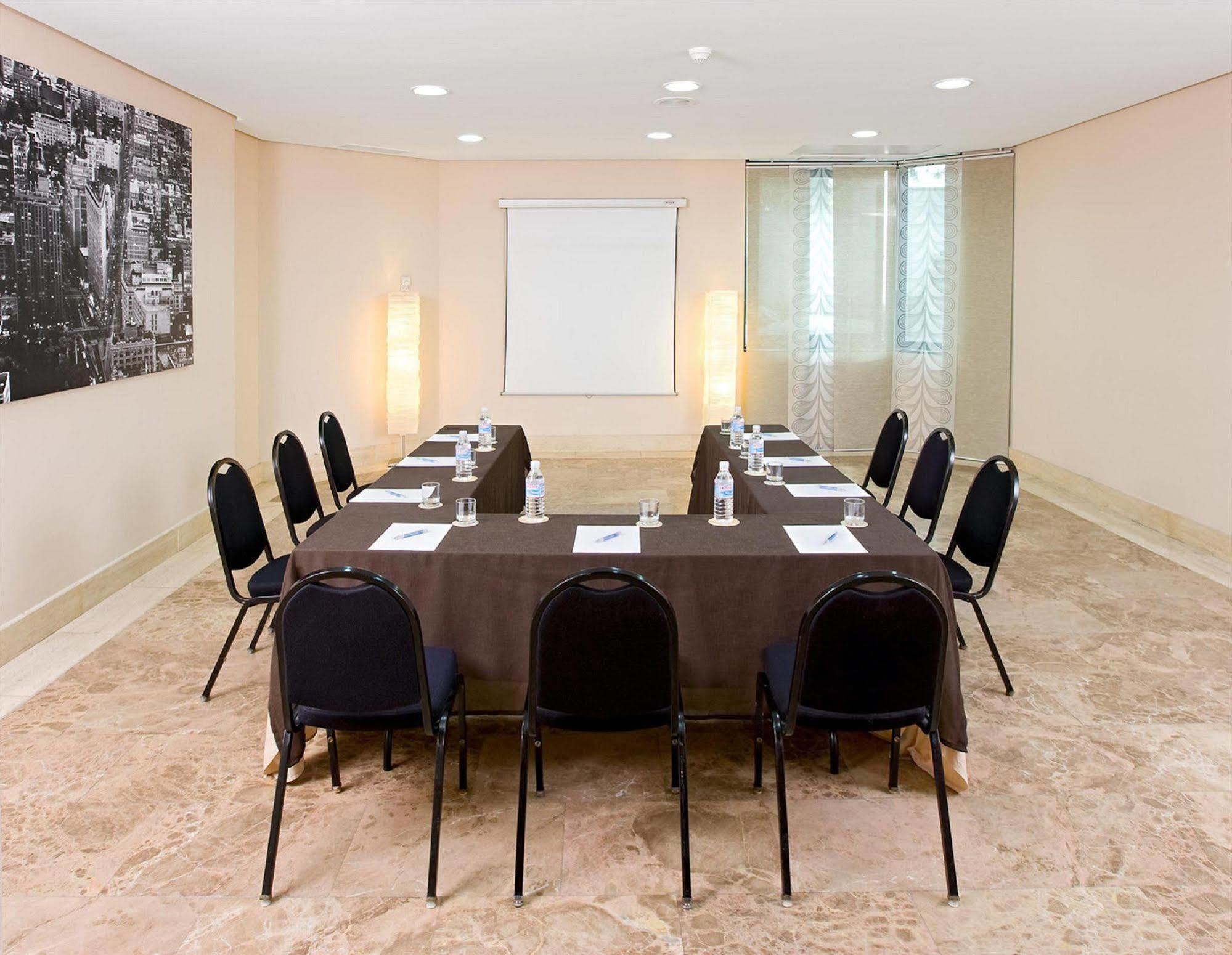 Apartamentos Th Las Rozas Facilities photo